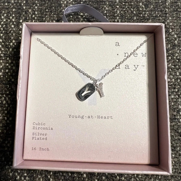 NIB Letter “Y” ‘Young at Heart’ Necklace - Picture 1 of 4